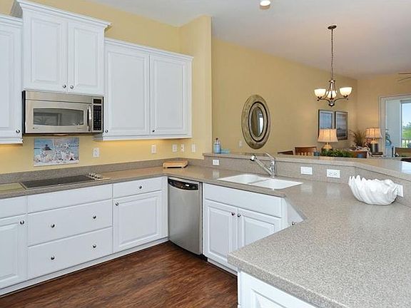 5th image of 11120 Hacienda Del Mar Blvd #F