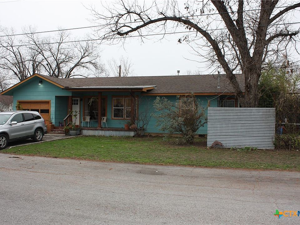 1st image of 957 Sanger Ave