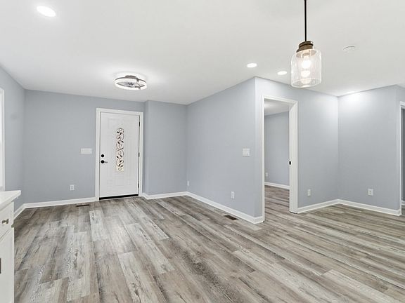2nd image of 214 W Adams Ave