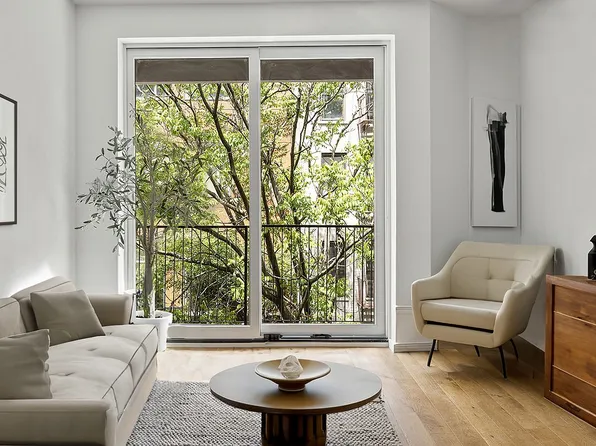 159 E 118th St #2B, New York, NY 10035