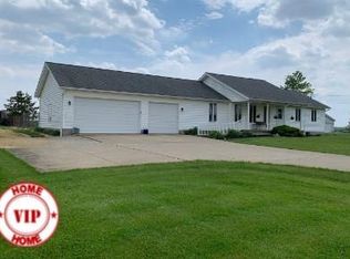 242 E Congress St, Polk, OH 44866