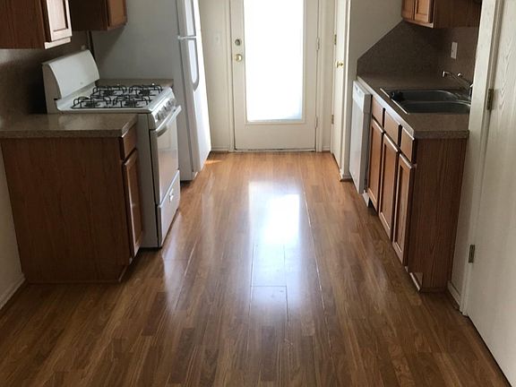5th image of 2304 Heatherfield Ln