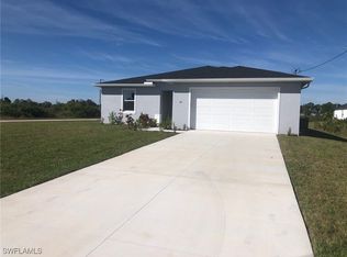 157 Peerless St, Lehigh Acres, FL 33974