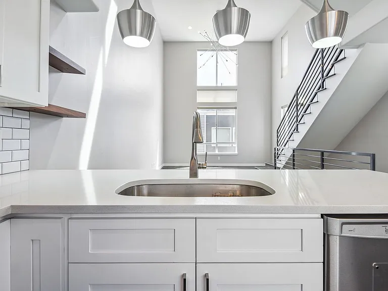 1551 W 43rd Ave — Photo 17
