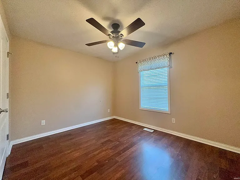 4524 Erinwood Ct — Photo 4