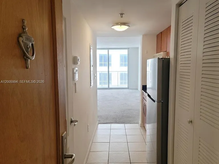 1200 Brickell Bay Dr #1910 — Photo 2