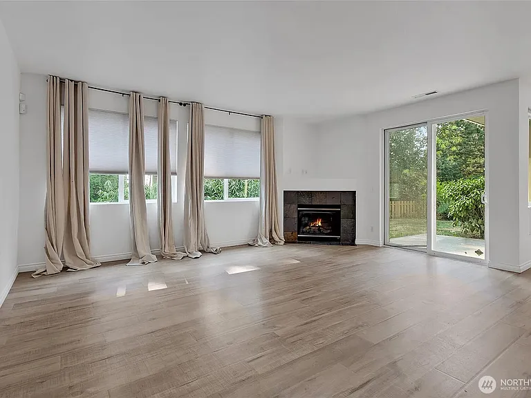 6735 Montevista Dr SE — Photo 20