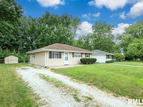 5th image of 1918 W White Oak Dr