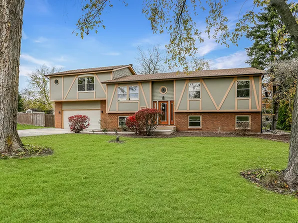 1353 Oak Ave, Lemont, IL 60439