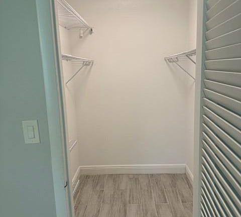 5th image of 1117 Lake Terrace #101