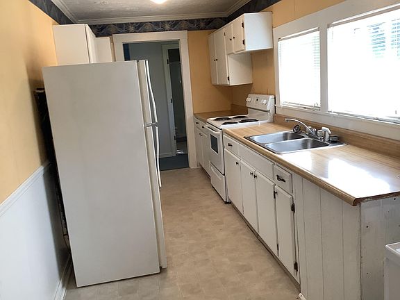 2nd image of 119 Dill Ln