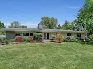7932 Quaker Rd, Orchard Park, NY 14127