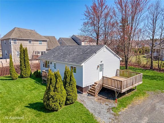 5th image of 330 Rainsford Ln