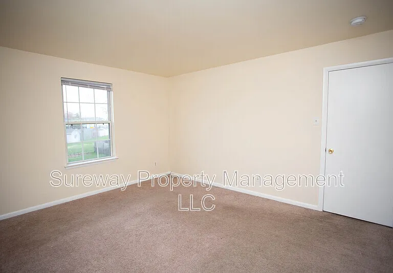 5729 Irving Ave — Photo 16