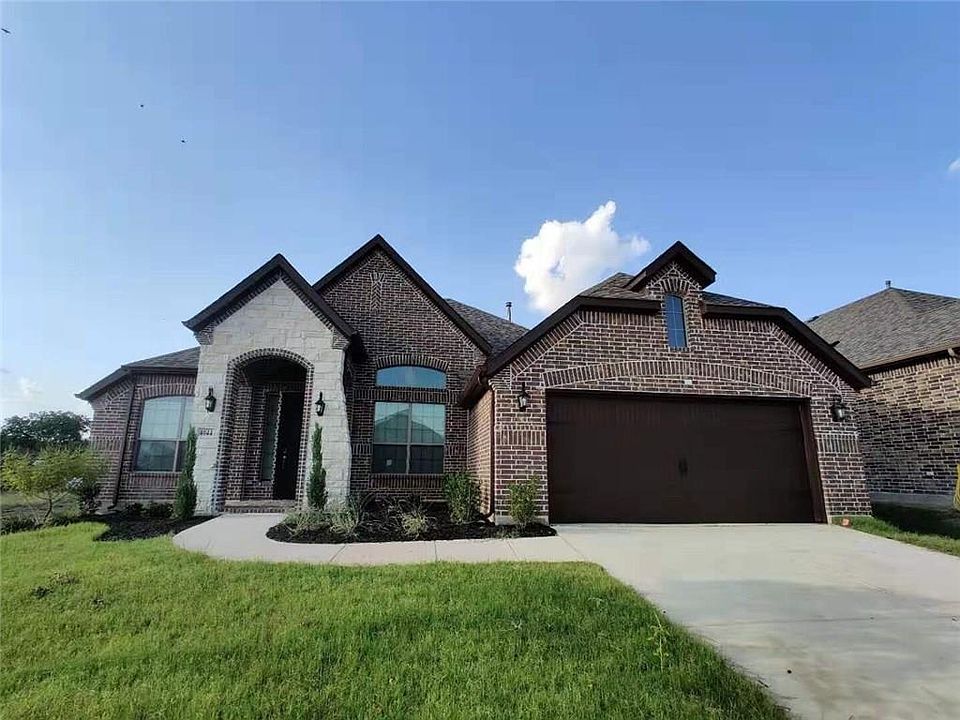 1st image of 4044 Angelina Dr