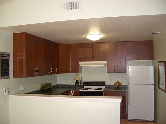 4th image of 4220 Oberon Ave