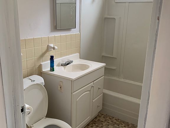 2nd image of 5820 2 1/2 St NE APT 4