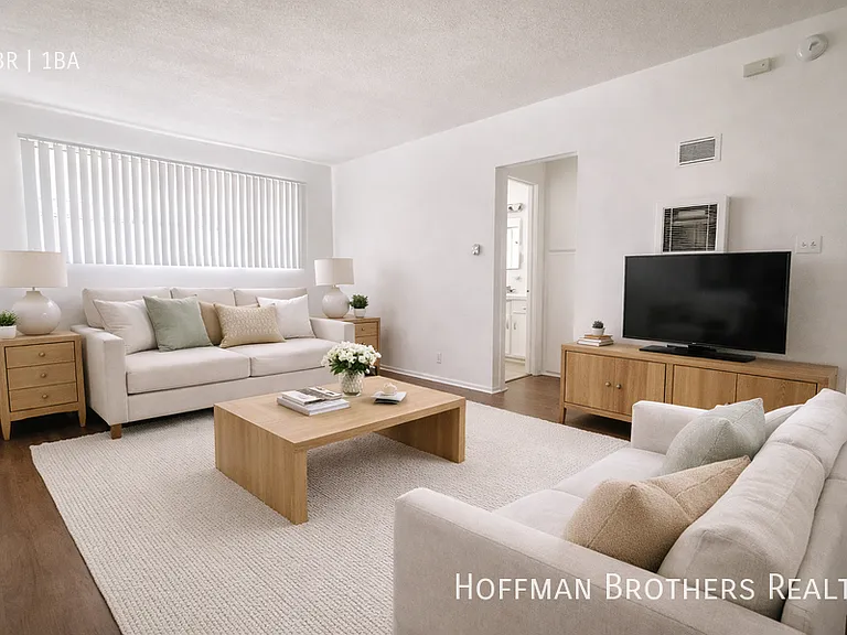 1350 N Citrus Ave #9 — Photo 1