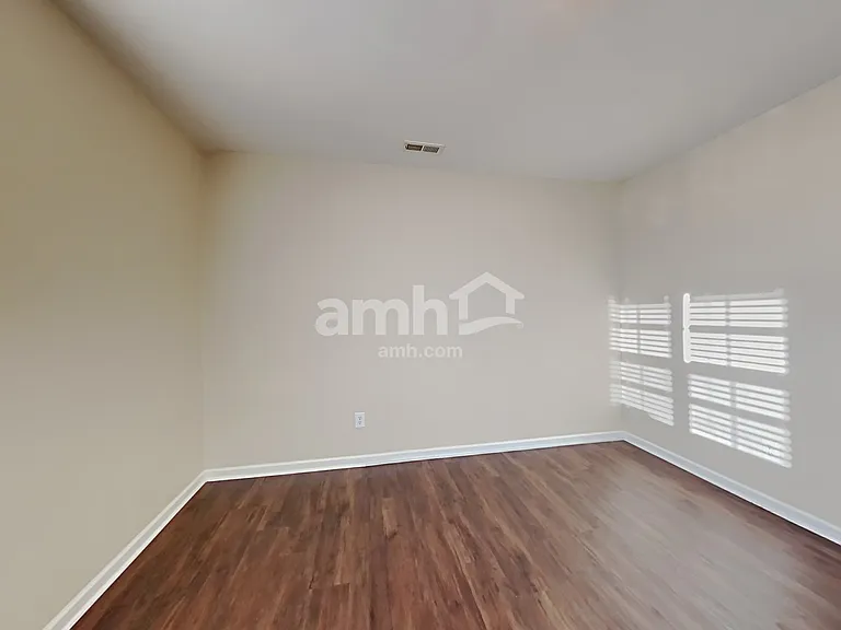 864 Brookdale Ln — Photo 15