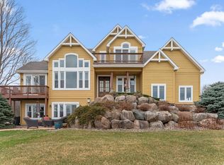 15331 Red Oaks Rd SE, Prior Lake, MN 55372