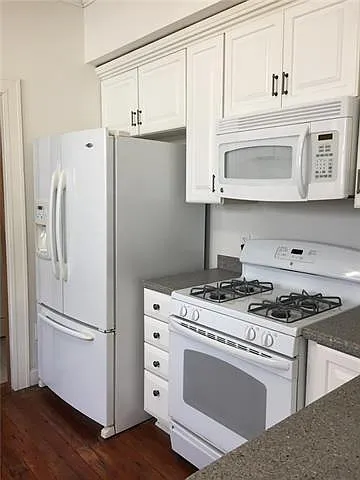 3 bed, 2.0 bath, 1550 sqft, $2,000 — Photo 4