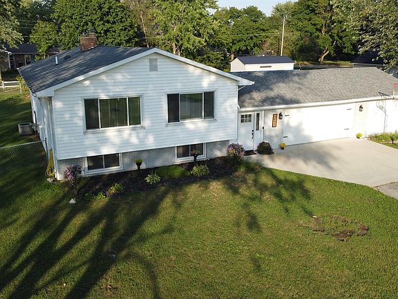 2nd image of 8197 S Federal Rd