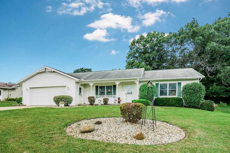 1st image of 419 Fairview Dr