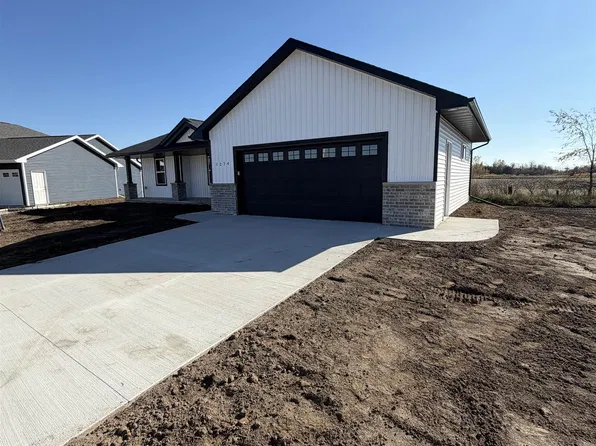 1274 Putnam Dr, Pulaski, WI 54162
