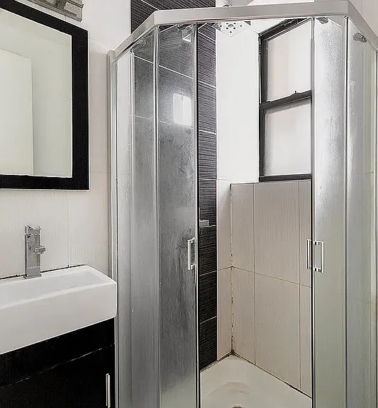 242 Madison St #3R — Photo 8