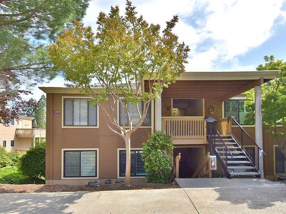 1st image of 1411 Rockledge Ln APT 2