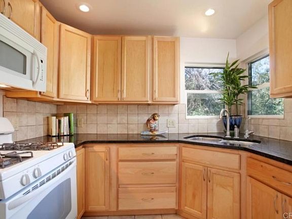 5th image of 3020 Eagle St