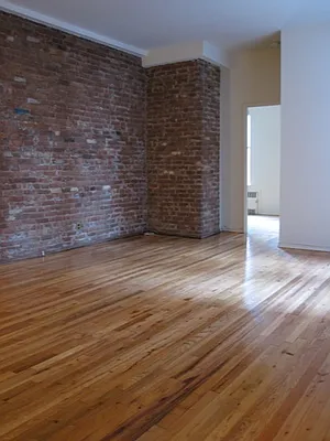 Rented by City Connections Realty | media 29