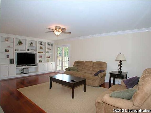4th image of 7413 Willow Bend Dr