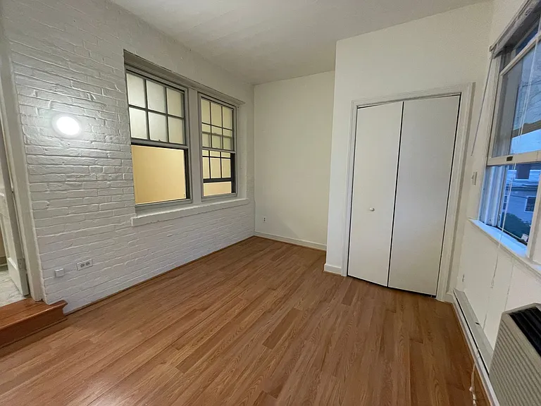 4021 Davis Pl NW — Photo 11