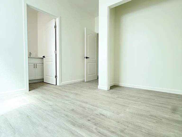 520 W Colden Ave #522-1/2 — Photo 17