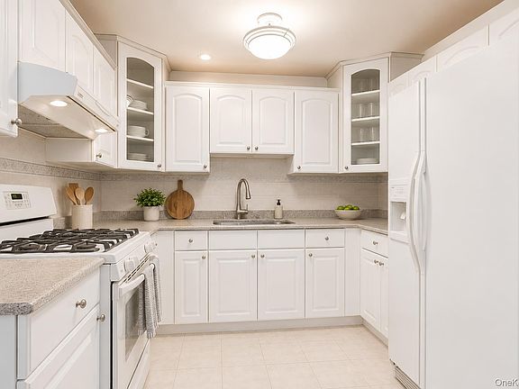 5th image of 3303 Palmer Avenue