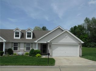 28 Willow Glen Dr, Saint Peters, MO 63376