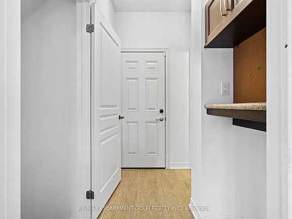 2nd image of 6087 Eaglewood Dr