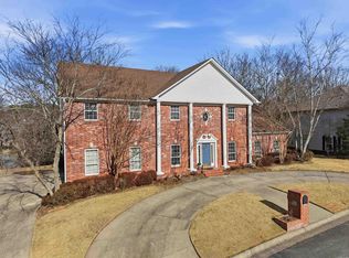 56 Valley Estates Ct, Little Rock, AR 72212