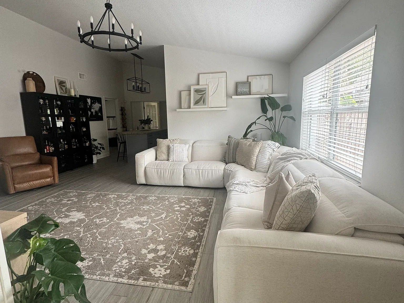 3 bed, 1587 sqft, $3,500 — Photo 3