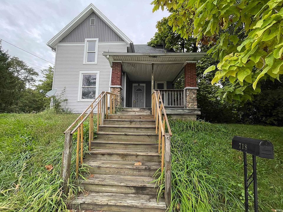 1st image of 718 Division St