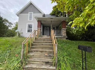 718 Division St, Huntington, IN 46750