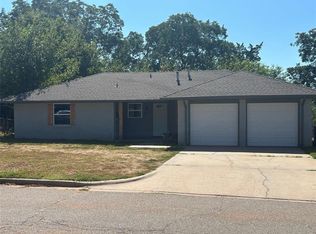 936 W Lovers Ln, Purcell, OK 73080
