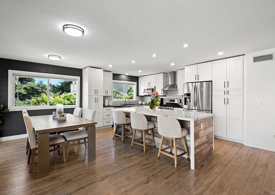 1st image of 2548 Katherine Ct