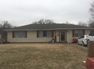 107 Robert St, Hutchinson, KS 67502