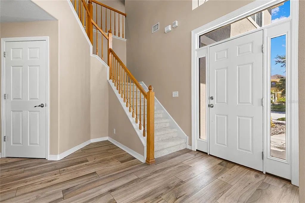 4 bed, 3.0 bath, 2878 sqft, $4,500 — Photo 3