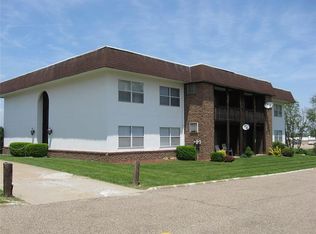 4309 Earl Dr APT C6, Steubenville, OH 43953
