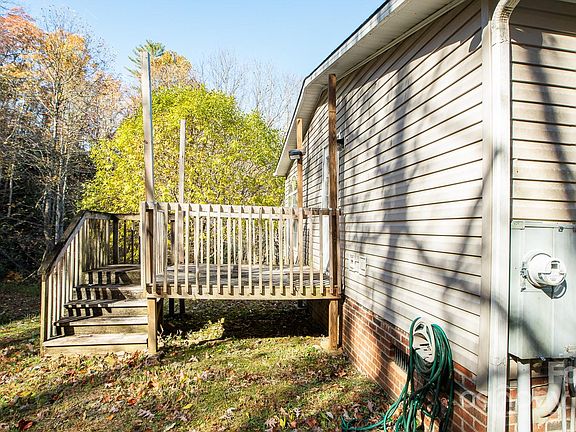 2nd image of 4150 Bristol Pl