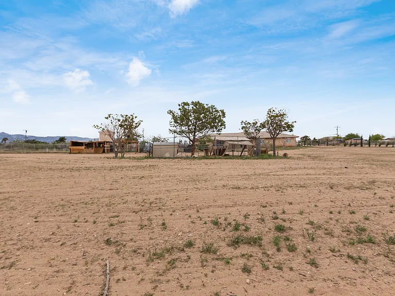 11375 Sunny Vista Rd — Photo 42