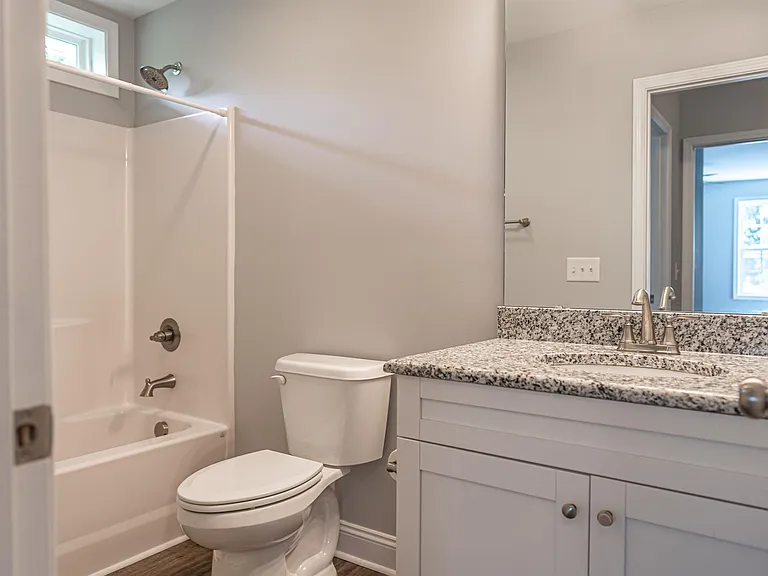 1040 W Indiana Ave — Photo 14